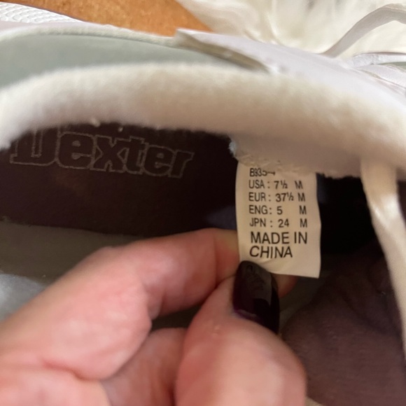 Dexter women’s bowling shoes. Size 7.5 - Picture 7 of 8